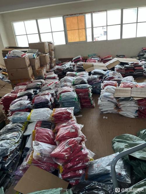 衣见倾心 服装不仅是遮体，更是灵魂的镜子